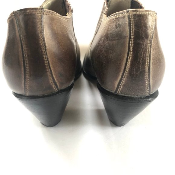 Charlie 1 Horse Western Ankle Boot in Rustic Brown - Picture 6 of 8